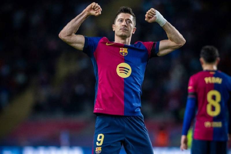Robert Lewandowski cầu thủ được săn đón ở Châu Âu